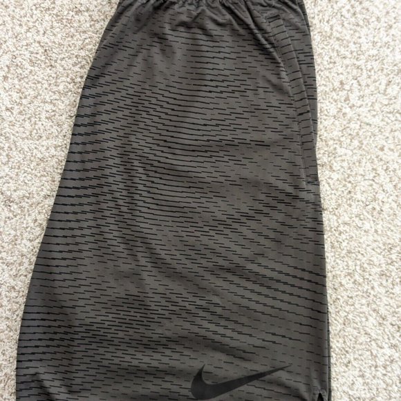 Nike Men's Dri Fit Flex Shorts - Large - Gray Black - Picture 3 of 5